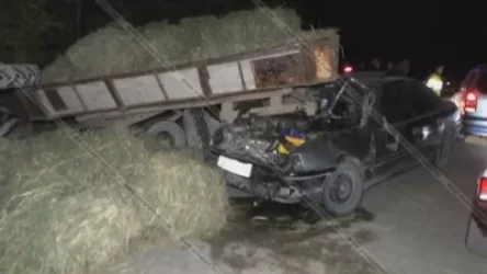 Opel-ը մխրճվել է տրակտորի կցորդիչի մեջ, ինչի հետևանքով էլ տրակտորը կողաշրջվել է, վիրավորների վիճակը ծայրահեղ ծանր է