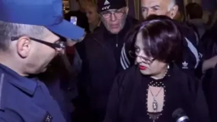 Կառավարական առանձնատների դիմաց կոնդեցիները բողոքի ակցիա են անում. պահանջում են Կոնդում նոր չափագրումներ կատարել