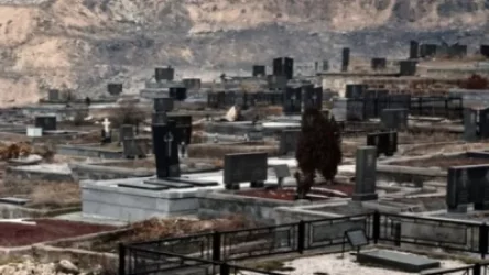 Գողություն գերեզմանոցից. տարել են ծաղկեպսակի հենասյունը