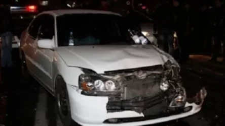 Mazda-ն բախվել է բաժանարար արգելապատնեշին