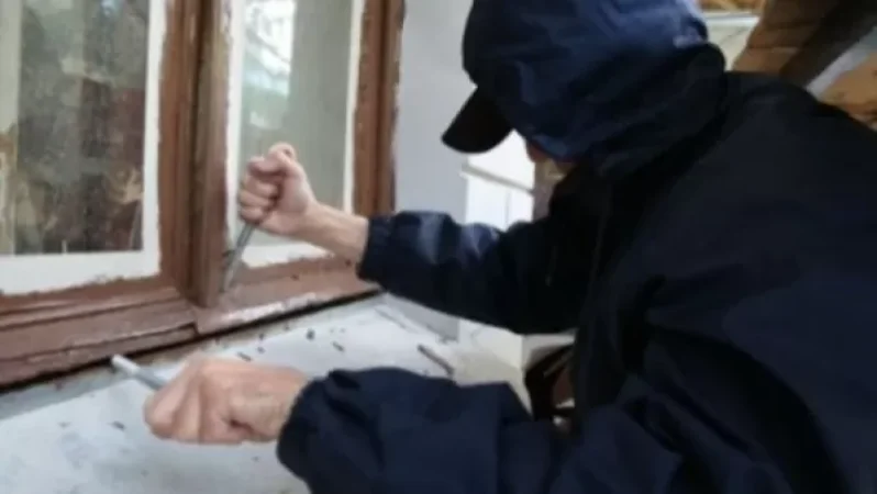 Քանաքեռ-Զեյթունի ոստիկանները գողության դեպքեր են բացահայտել՝ հայտնաբերելով կասկածյալին