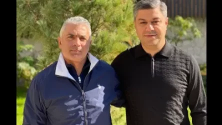 Աբրահամ Խաշմանյանի լուսանկարը Վանեցյանի հետ․ կդառնա՞ գլխավոր մարզիչ