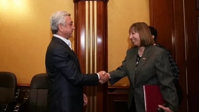 «168 ժամ». Սերժ Սարգսյանը ակտիվ շփումների մեջ է  օտարերկրյա դիվանագիտական ներկայացուցիչների հետ