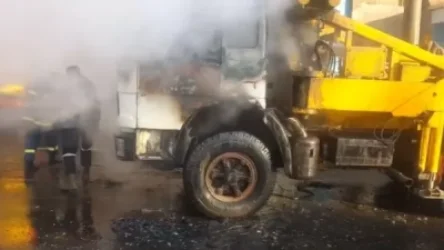 ՏԵՍԱՆՅՈՒԹ․ Երևանում եռնատար ավտոմեքենայում հրդեհ է բռնկվել