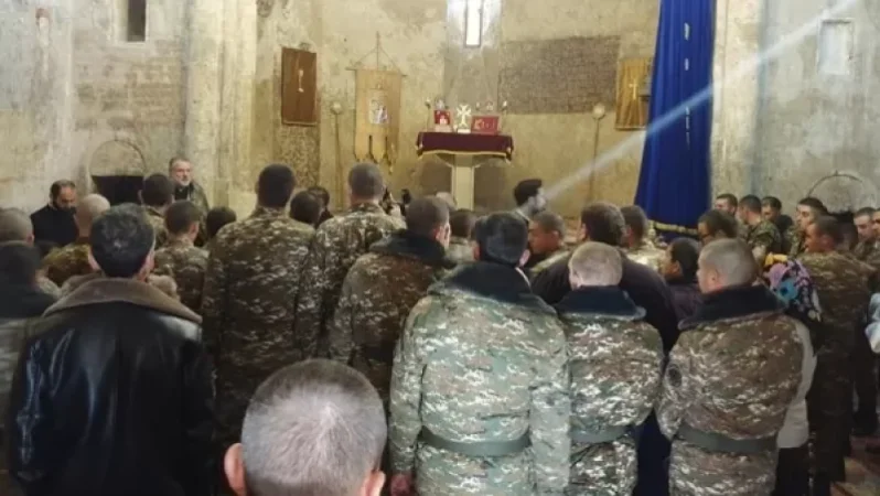 Այսօր Դադիվանքում Քարվաճառից եկած զինվորները մկրտվել են