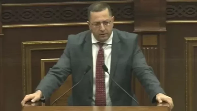 Ամենաշատը էդ մասին ենք խոսում, այսինքն՝ սրանից լավ քարո՞զ. Հովհաննիսյանը` Պետրոսյանին