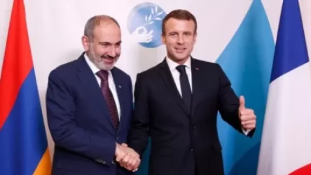 Փաշինյանը Փարիզի Խաղաղության համաժողովի շրջանակում առանձնազրույց է ունեցել Էմանուել Մակրոնի հետ