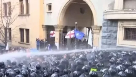 ՏԵՍԱՆՅՈՒԹ. Վրաստանում ցույցերի ժամանակ 6 մարդ վիրավորվել է, 37-ը՝ ձերբակալվել