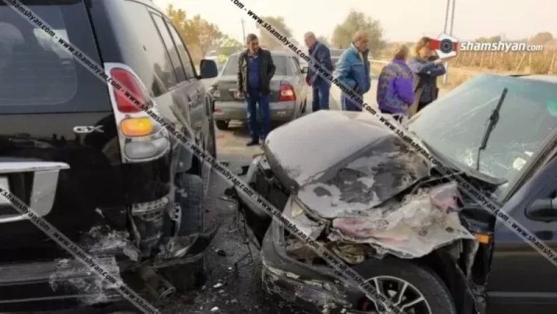 Խոշոր ավտովթար Արարատի մարզում. կան վիրավորներր
