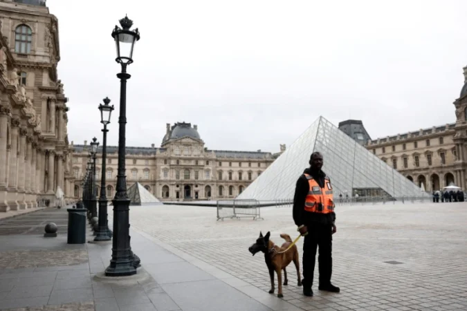 Ֆրանսիական ոստիկանությունը  ձերբակալել է 7 տղամարդու` Լուվրի թանգարանից գողության համար