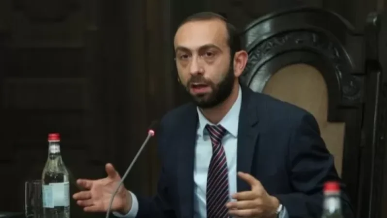 «Հրապարակ». Արարատ Միրզոյանի` անվտանգության խորհրդի նիստերին մասնակցելու օրինագիծն առաջիկայում կընդունվի