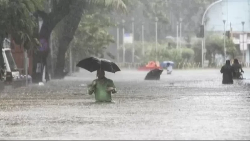 At Least 15 Killed in India After Wall Collapses Due to Heavy Rain