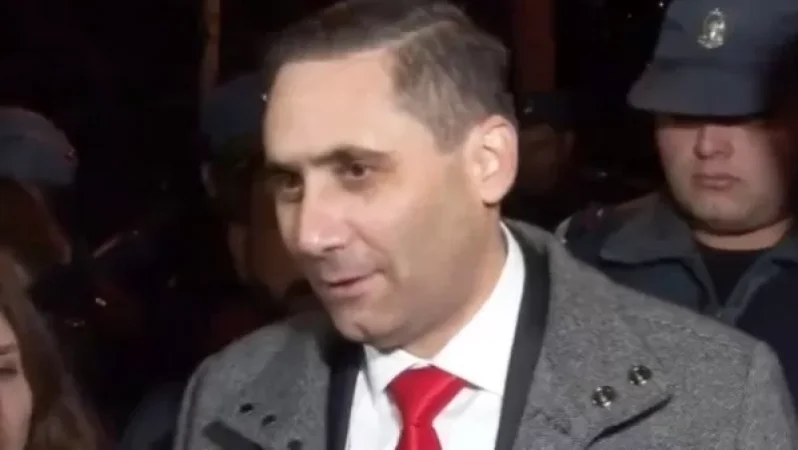 Նախարարը պետք է լսի անգամ նրանց, ովքեր իր դուրը չեն գալիս. Արման Աբովյան