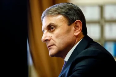 Նախկին ոստիկանապետ Վալերիյ Օսպիյանն ու կինը հրավիրվել են դատախազություն