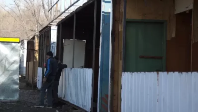 Գյումրիի քաղաքապետարանը դեռ չի ապամոնտաժել ավտոմաքսատան մոտակայքում գտնվող ապօրինի տաղավարները