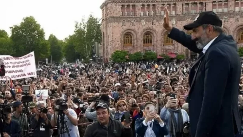 «Ժողովուրդ». Հավաք՝  ի պաշտպանոթյուն Նիկոլ Փաշինյանի