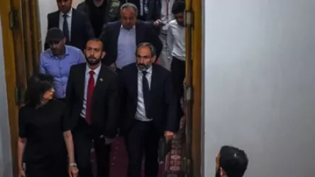 «Ժողովուրդ». ՔՊ գրասենյակում տեղի է ունեցել «Իմ քայլի» 3 ժամ տևողությամբ նիստը