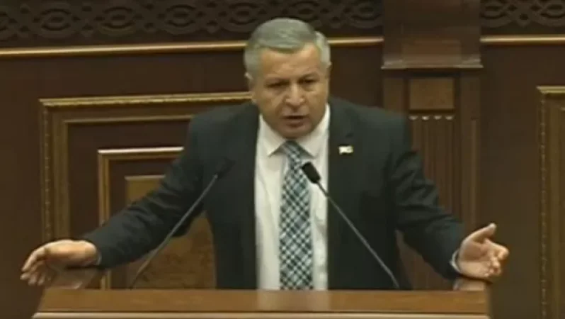 Ձրի պանիրը միայն թակարդում է լինում. Սերգեյ Բագրատյանը՝ վարկային համաձայնագրերի մասին