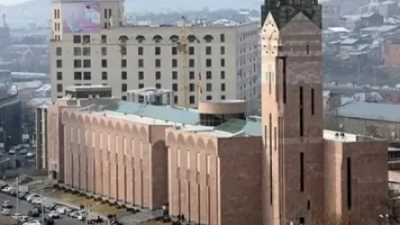 ՈՒՂԻՂ. Ընթանում է Երևանի ավագանու նիստը