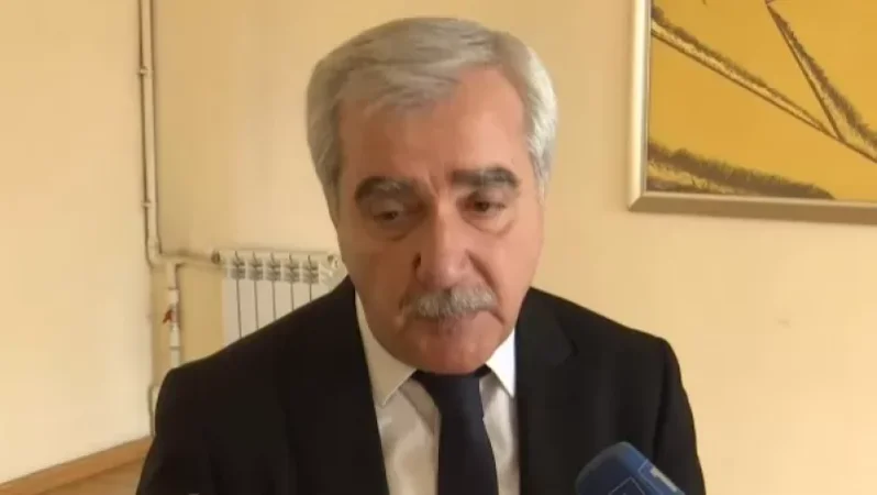 Էդ երգիչները սպասարկել են իշխանությանը. Անդրանիկ Քոչարյանը՝ Ռոբերտ Քոչարյանի օգտին ստորագրահավաքի մասին