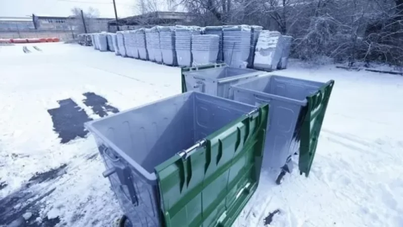 Metallic 1000 Trash Bins Now in Yerevan: Hakob Karapetyan
