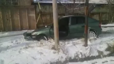 Կոտայքի մարզում 27-ամյա երիտասարդը «Opel»-ով վթարի է ենթարկվել