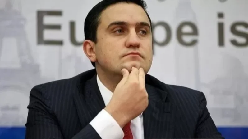 «Եթե հասկանանք, թե ով էր Կուտոյանին կանչել Լոնդոնից, ապա ամեն ինչ կընկնի իր տեղը». Արթուր Ղազինյան