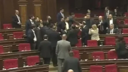 ՏԵՍԱՆՅՈՒԹ. Քաշքշուկ ԱԺ-ում՝ պատգամավորների միջև