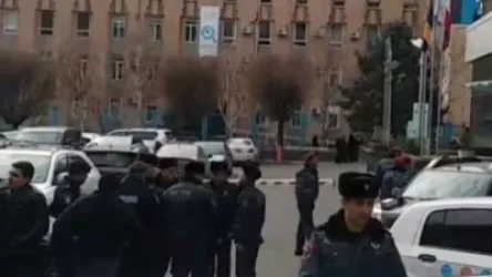 «Էրեբունի Պլազայի» շենքում կա 5-7 պատանդ