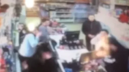 ՏԵՍԱՆՅՈՒԹ. Երևանում 22-ամյա երիտասարդը մտել է հանրախանութ և երկաթե շղթայով վնասել մի քանի հոգու