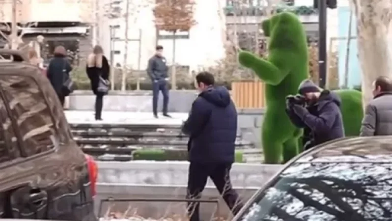 Ներողություն եմ խնդրում, որ տուն չեմ հրավիրում, որովհետև պիտի գնամ աշխատանքի. Հրայր Թովմասյանը՝ լրագրողներին