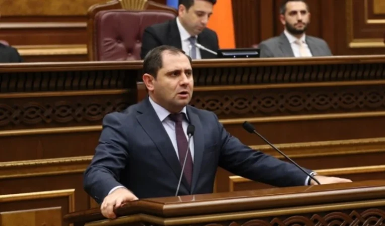 Բանակային դիրքերը համալրվում են ժամանակակից սարքավորումներով, ինչը բարձրացնում է սահմանապահների անվտանգության մակարդակը. Սուրեն Պապիկյան