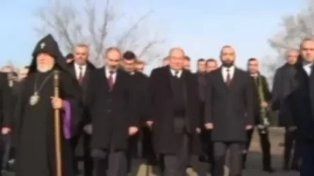 Արմեն Սարգսյանը չցանկացավ պատասխանել քաղաքական հարցերի