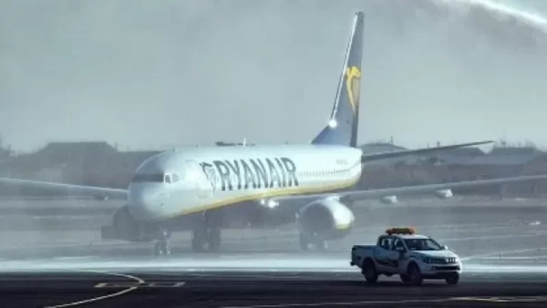 Դեսպնությունը կապի մեջ է օդանավակայանի հետ, պարզելու մանրամասները. Նաղդալյանը` Միլան-Երևան չվերթի միջադեպի մասին