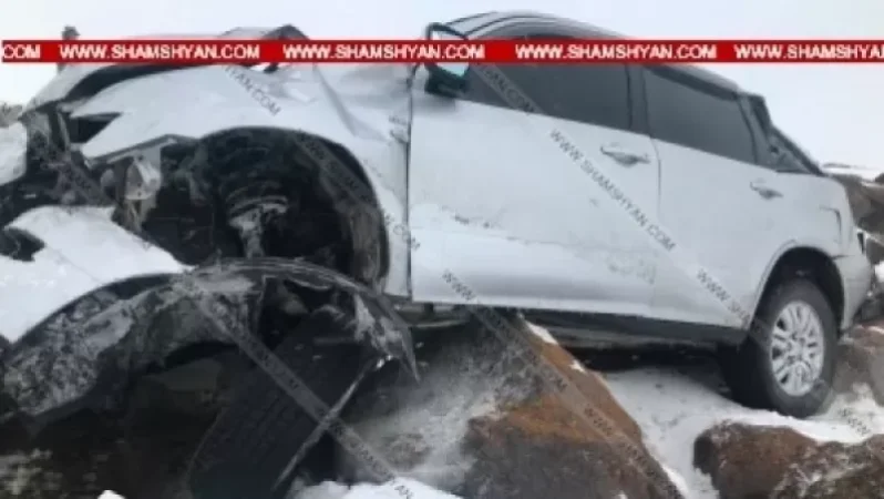 Արագածոտնի մարզում տեղի ունեցած վթարի հետևանքով մեքենան հայտնվել է ձորում. կան տուժածներ