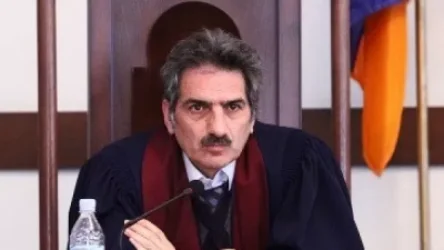 «Փաստ». Արարատ Միրզոյանը ՍԴ դատավոր Ֆելիքս Թոխյանին հորդորել է դիմո՞ւմ գրել