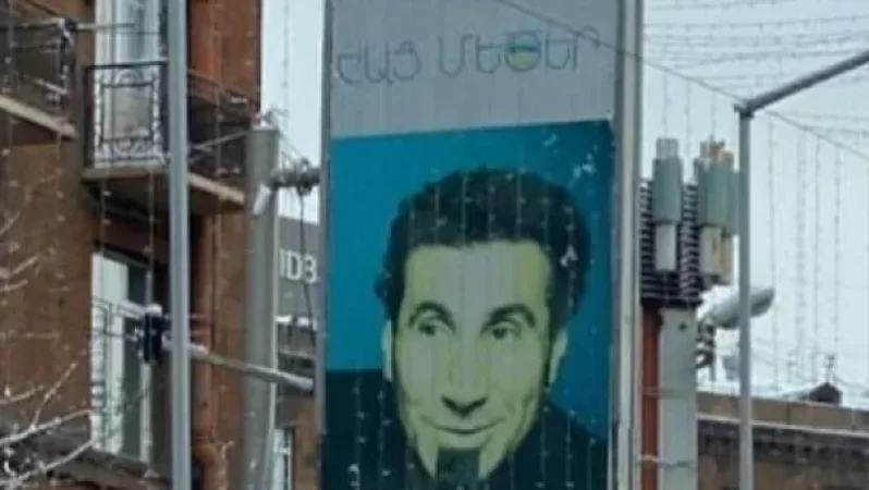 «Ինստիտուցիոնալ հիշողությունս» հուշեց՝ Թանկյանի պատկերով պաստառը Երևանում հայտնվել է հեղափոխությունից առաջ. Կարապետյան