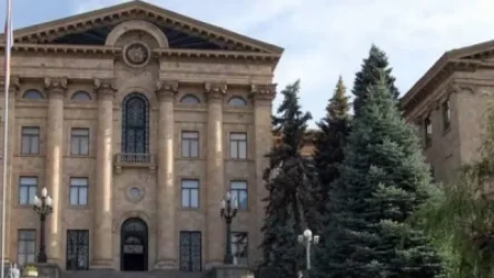 ԱԺ-ում աղմուկ հանած նախագծերը չքննարկվեցին. նիստը հետաձգվեց
