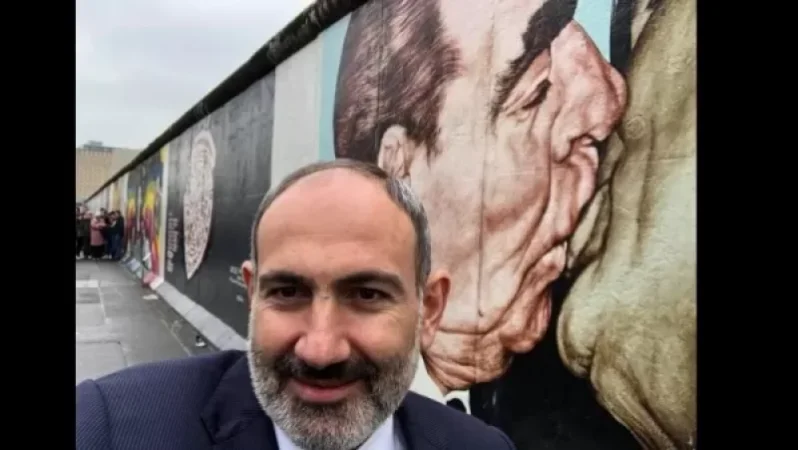 Վարչապետ Փաշինյանի սելֆին Գերմանիայից