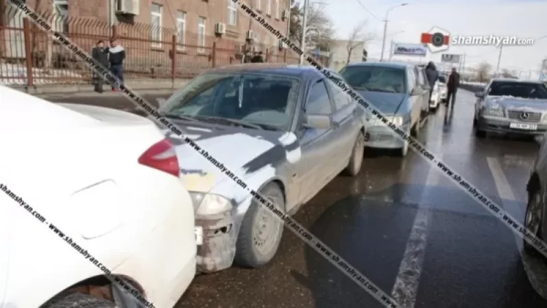 Շղթայական ավտովթարի Երևանում. տուժել է հղի կին