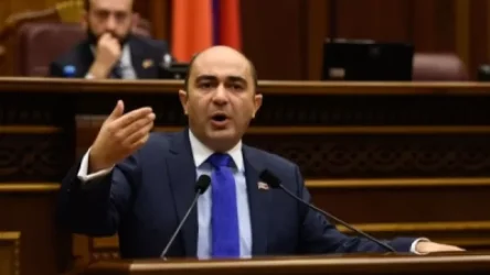 ՏԵՍԱՆՅՈՒԹ. Էդմոն Մարուքյանը հրապարակել է Սերժ Սարգսյանի ներկայությամբ իր ելույթը