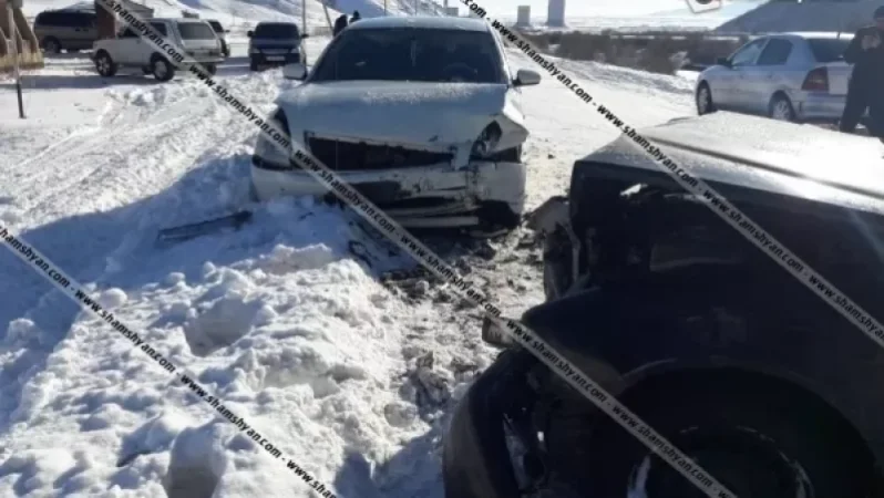 Ճանապարհի մերկասառույցի պատճառով Կոտայքի մարզում ավտովթար է տեղի ունեցել