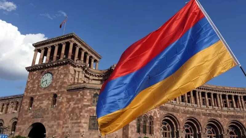 ՀՀ դրոշի պահանջները խախտելու դեպքում կտուգանվեն. կառավարությունը հավանություն տվեց