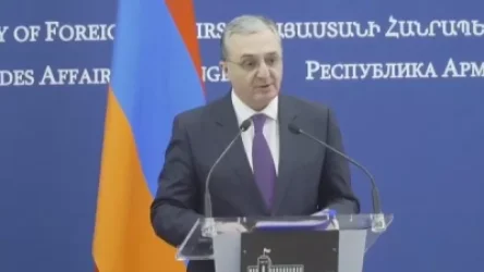 Քննարկվո՞ւմ է Իտալիայի հետ օդային հաղորդակցությունը սահմանափակելու հարցը. Մնացականյանը պարզաբանում է