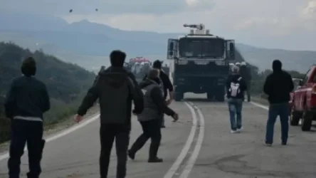 ԼՈՒՍԱՆԿԱՐՆԵՐ. Հունաստանում մարդիկ բողոքում են միգրանտների համար նոր ճամբարների կառուցման դեմ