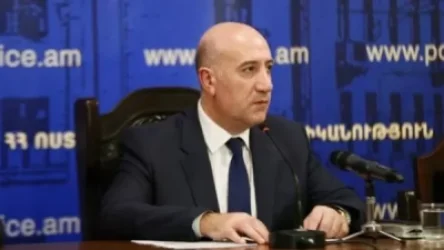 Արման Սարգսյանն հանրաքվեի հետ կապված խորհրդակցություն է անցկացրել