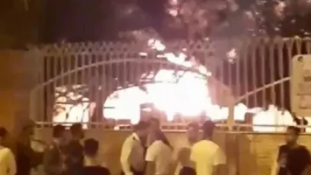 ՏԵՍԱՆՅՈՒԹ. Իրանում ցուցարարները հրկիզել են հիվանդանոցը, որտեղ բուժվում են կորոնավիրուսով վարակվածները