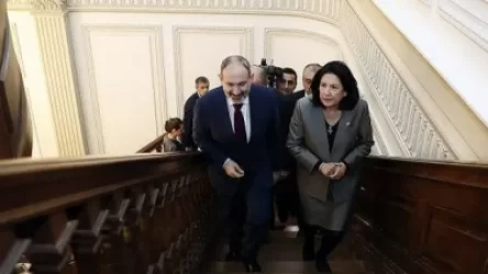 Մեր առաջին հանդիպումից ի վեր հայ-վրացական հարաբերությունները դրական զարգացում ունեն․ Փաշինյանը՝ Վրաստանում