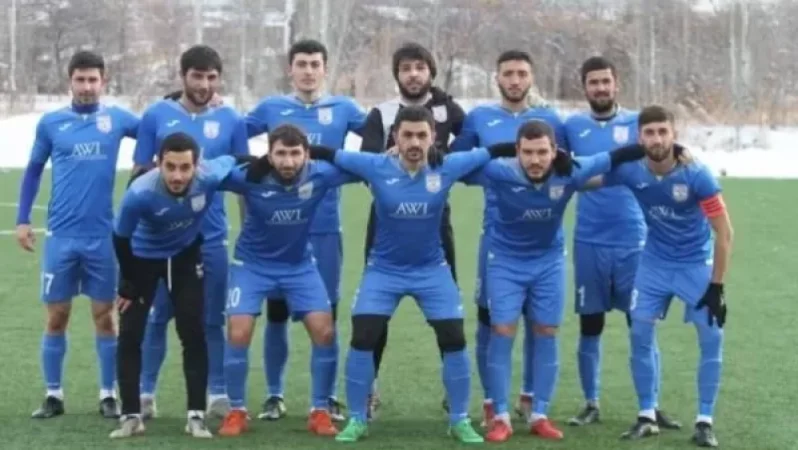 «Արարատ»-ի երեք ֆուտբոլիստ հեռացել է ակումբից