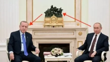 Պուտինն Էրդողանին ընդունել է այն սրահում, որտեղ դրված են եղել թուրքերի պարտությունը խորհրդանշող արձաններ